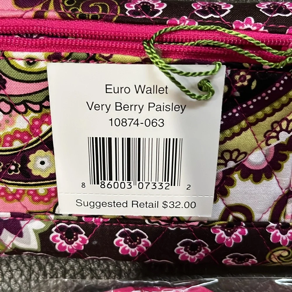 Vera Bradley very berry paisley euro wallet and zip id case - Picture 6 of 8